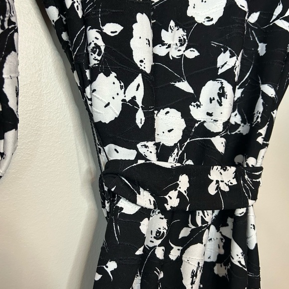 Emily Daniels Mia Button Down Dress size Small - Picture 13 of 13